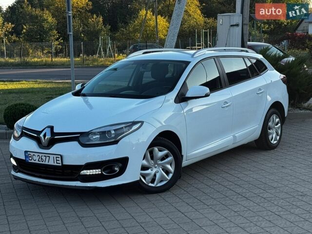 Белый Рено Меган, объемом двигателя 1.5 л и пробегом 207 тыс. км за 6800 $, фото 1 на Automoto.ua