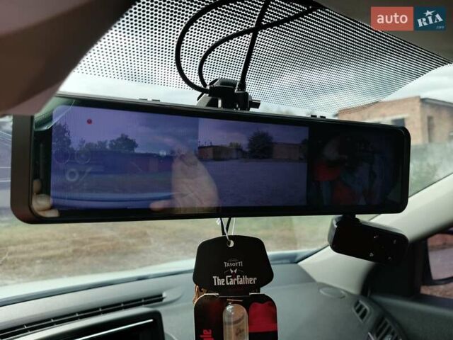 Рено Меган 2014 в Полтаве на Automoto.ua Белый Рено Меган, объемом двигателя 1.46 л и пробегом 320 тыс. км за 7800 $, фото 3 на Automoto.ua