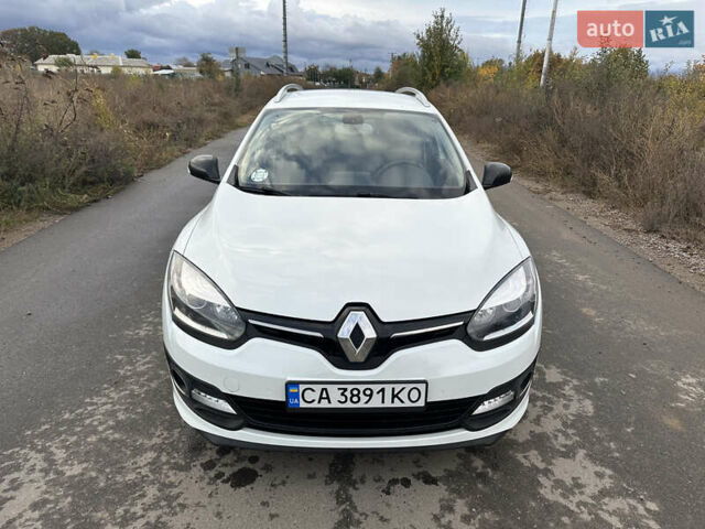 Белый Рено Меган, объемом двигателя 1.6 л и пробегом 217 тыс. км за 8750 $, фото 2 на Automoto.ua