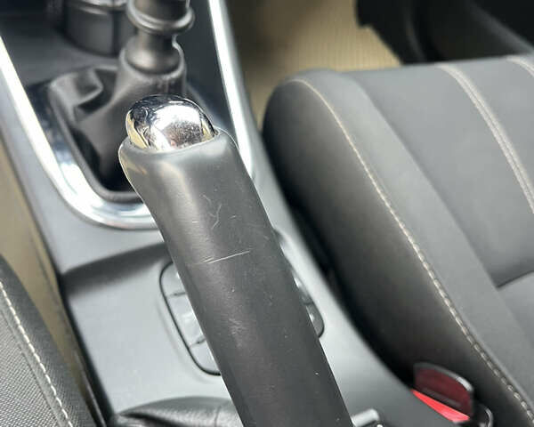 Белый Рено Меган, объемом двигателя 1.46 л и пробегом 272 тыс. км за 8700 $, фото 12 на Automoto.ua