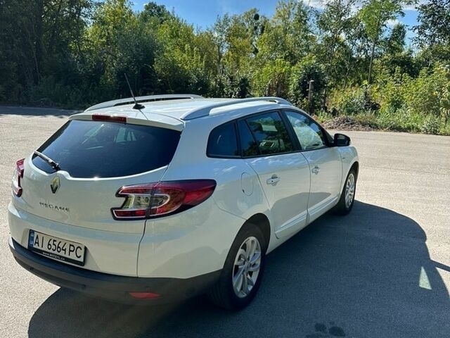 Білий Рено Меган, об'ємом двигуна 1.6 л та пробігом 231 тис. км за 10000 $, фото 6 на Automoto.ua