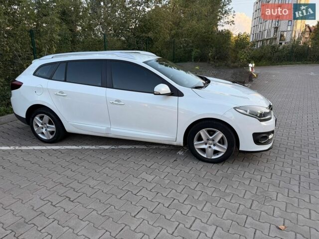 Белый Рено Меган, объемом двигателя 1.46 л и пробегом 242 тыс. км за 9900 $, фото 2 на Automoto.ua