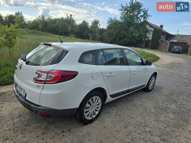 Білий Рено Меган, об'ємом двигуна 1.46 л та пробігом 232 тис. км за 7800 $, фото 5 на Automoto.ua