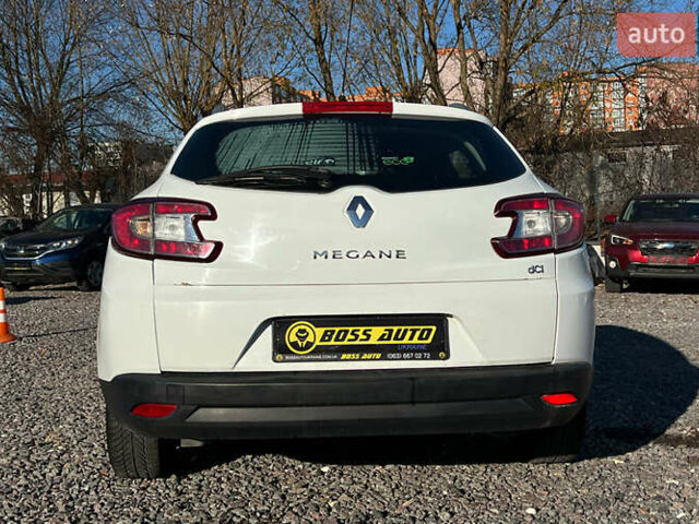 Белый Рено Меган, объемом двигателя 1.5 л и пробегом 206 тыс. км за 8500 $, фото 4 на Automoto.ua