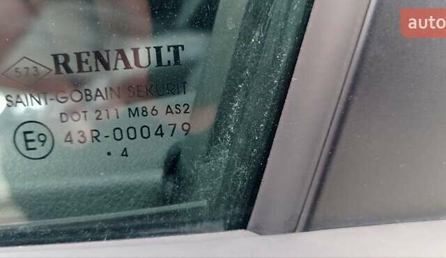 Рено Меган 2014 в Виннице на Automoto.ua Белый Рено Меган, объемом двигателя 1.5 л и пробегом 202 тыс. км за 10600 $, фото 26 на Automoto.ua