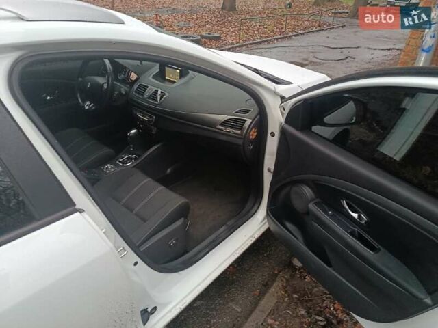 Белый Рено Меган, объемом двигателя 1.5 л и пробегом 296 тыс. км за 8000 $, фото 5 на Automoto.ua