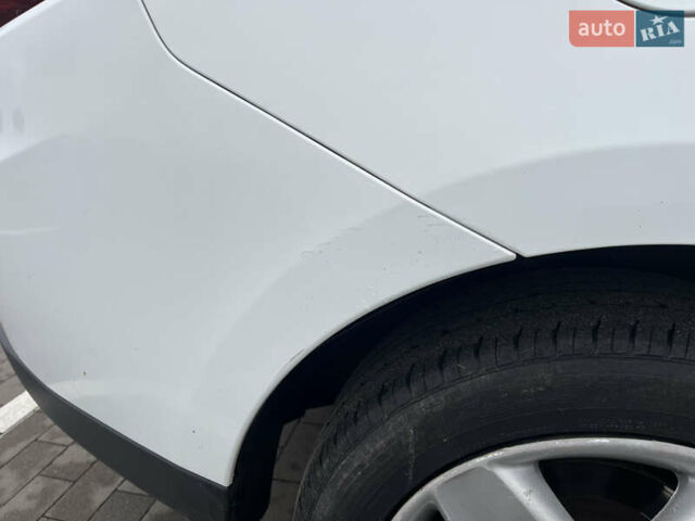 Белый Рено Меган, объемом двигателя 1.46 л и пробегом 330 тыс. км за 8500 $, фото 7 на Automoto.ua