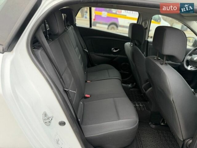 Білий Рено Меган, об'ємом двигуна 1.5 л та пробігом 265 тис. км за 8350 $, фото 43 на Automoto.ua