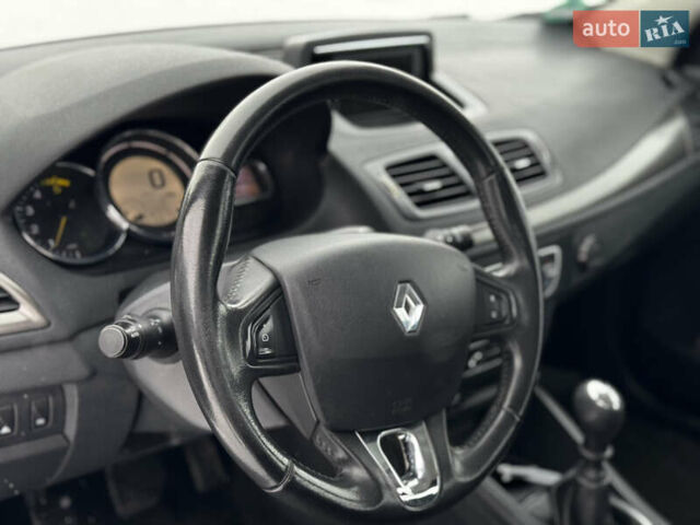 Білий Рено Меган, об'ємом двигуна 1.5 л та пробігом 260 тис. км за 8450 $, фото 19 на Automoto.ua