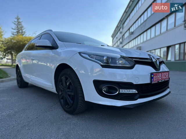 Белый Рено Меган, объемом двигателя 1.5 л и пробегом 165 тыс. км за 9500 $, фото 21 на Automoto.ua