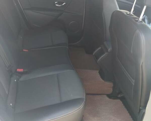 Белый Рено Меган, объемом двигателя 1.46 л и пробегом 230 тыс. км за 9800 $, фото 4 на Automoto.ua