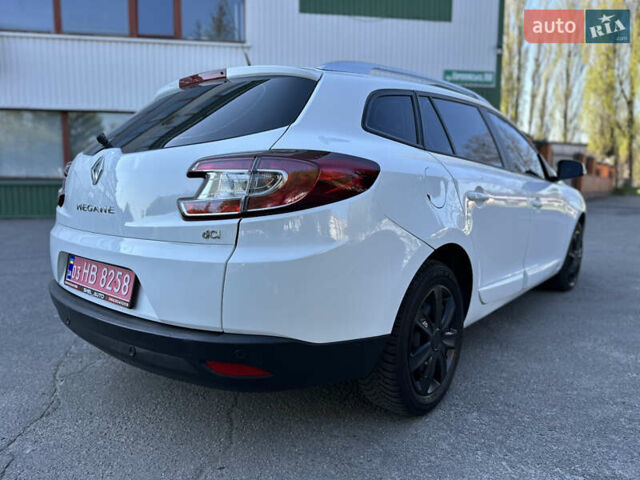 Белый Рено Меган, объемом двигателя 1.5 л и пробегом 165 тыс. км за 9500 $, фото 25 на Automoto.ua