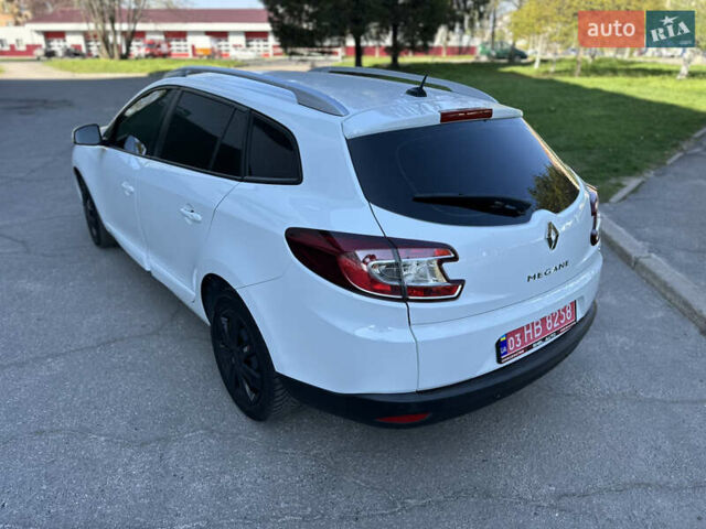 Белый Рено Меган, объемом двигателя 1.5 л и пробегом 165 тыс. км за 9500 $, фото 32 на Automoto.ua