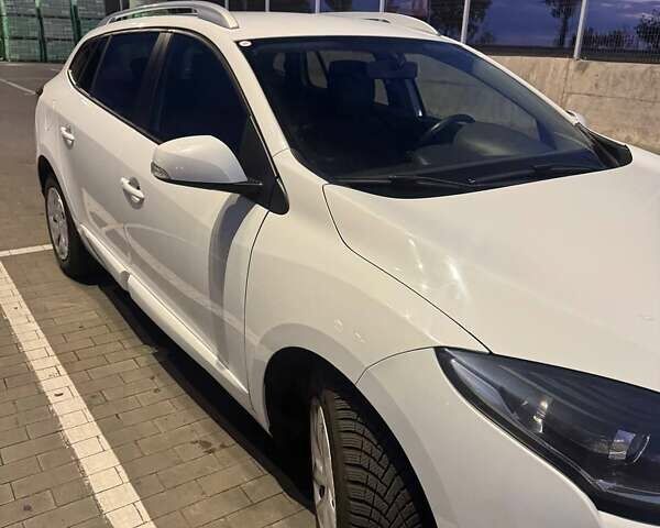 Білий Рено Меган, об'ємом двигуна 1.46 л та пробігом 196 тис. км за 9700 $, фото 31 на Automoto.ua