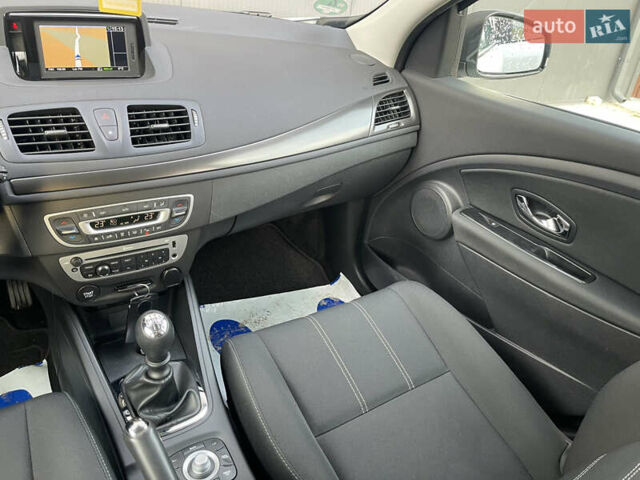 Белый Рено Меган, объемом двигателя 1.5 л и пробегом 196 тыс. км за 9500 $, фото 13 на Automoto.ua