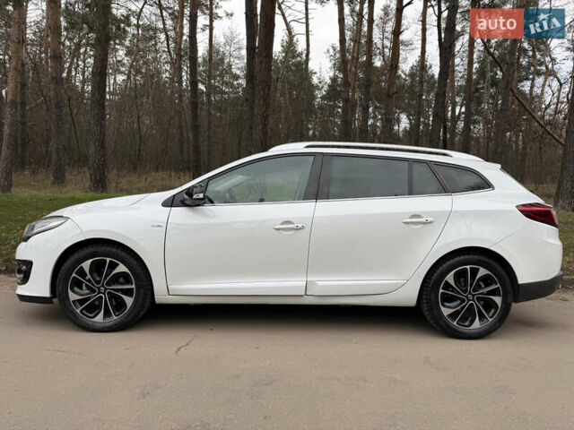 Белый Рено Меган, объемом двигателя 1.6 л и пробегом 246 тыс. км за 9900 $, фото 5 на Automoto.ua