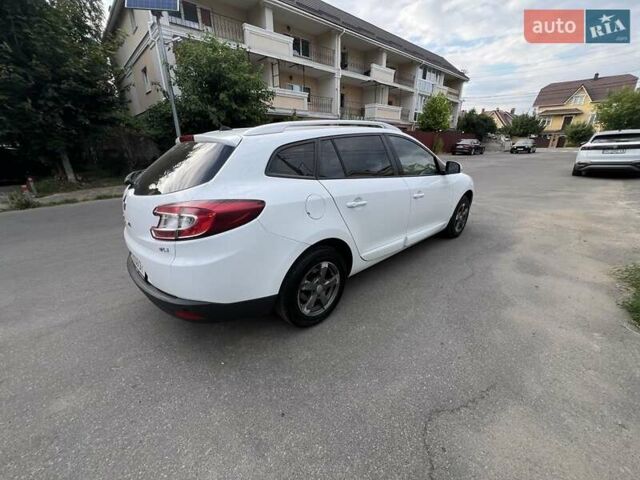Білий Рено Меган, об'ємом двигуна 1.5 л та пробігом 225 тис. км за 8400 $, фото 3 на Automoto.ua
