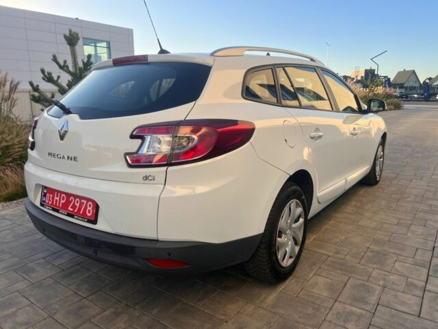 Белый Рено Меган, объемом двигателя 1.5 л и пробегом 190 тыс. км за 9200 $, фото 8 на Automoto.ua