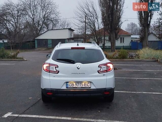 Белый Рено Меган, объемом двигателя 1.5 л и пробегом 207 тыс. км за 8000 $, фото 4 на Automoto.ua