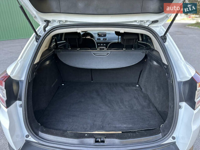 Белый Рено Меган, объемом двигателя 1.5 л и пробегом 165 тыс. км за 9500 $, фото 9 на Automoto.ua