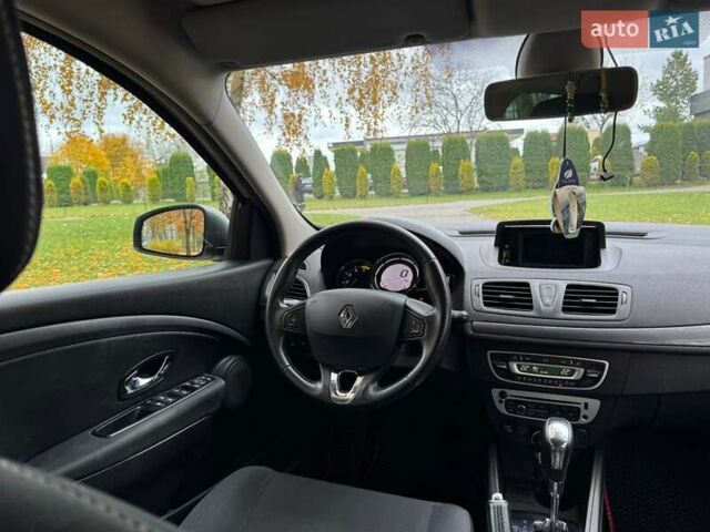 Білий Рено Меган, об'ємом двигуна 1.5 л та пробігом 215 тис. км за 8600 $, фото 14 на Automoto.ua