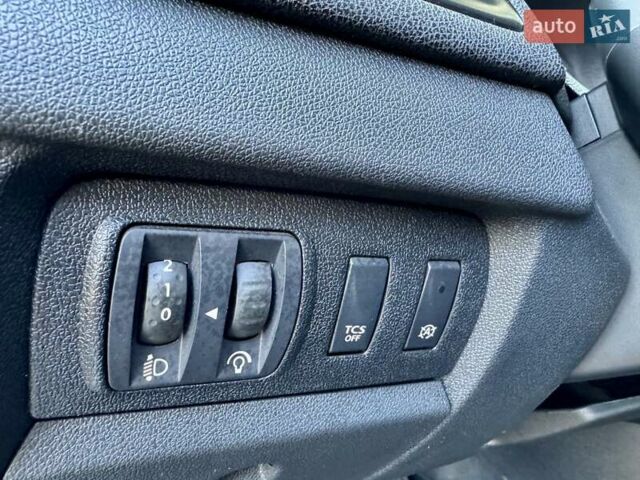 Белый Рено Меган, объемом двигателя 1.5 л и пробегом 222 тыс. км за 5499 $, фото 11 на Automoto.ua