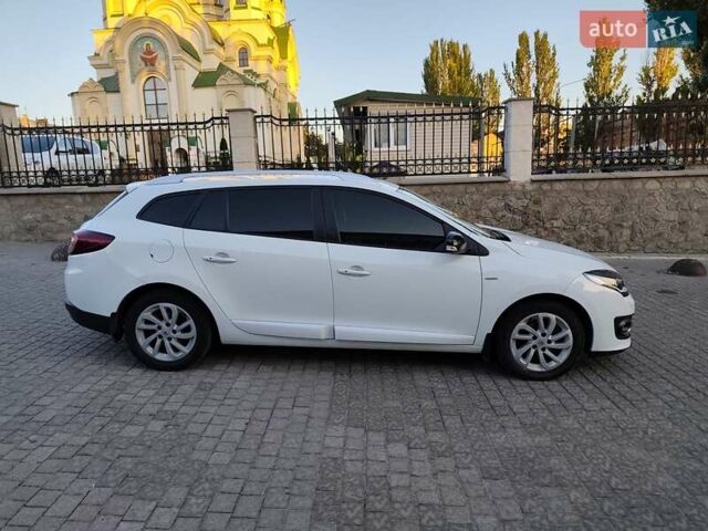 Білий Рено Меган, об'ємом двигуна 1.5 л та пробігом 245 тис. км за 8999 $, фото 4 на Automoto.ua