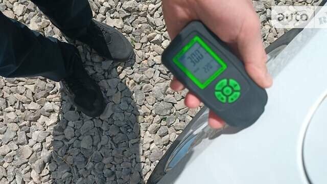 Белый Рено Меган, объемом двигателя 1.46 л и пробегом 230 тыс. км за 9800 $, фото 19 на Automoto.ua