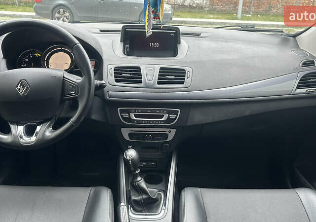 Белый Рено Меган, объемом двигателя 1.46 л и пробегом 320 тыс. км за 7999 $, фото 25 на Automoto.ua