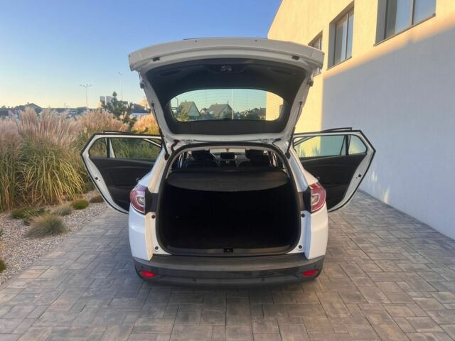 Білий Рено Меган, об'ємом двигуна 1.5 л та пробігом 190 тис. км за 9300 $, фото 2 на Automoto.ua