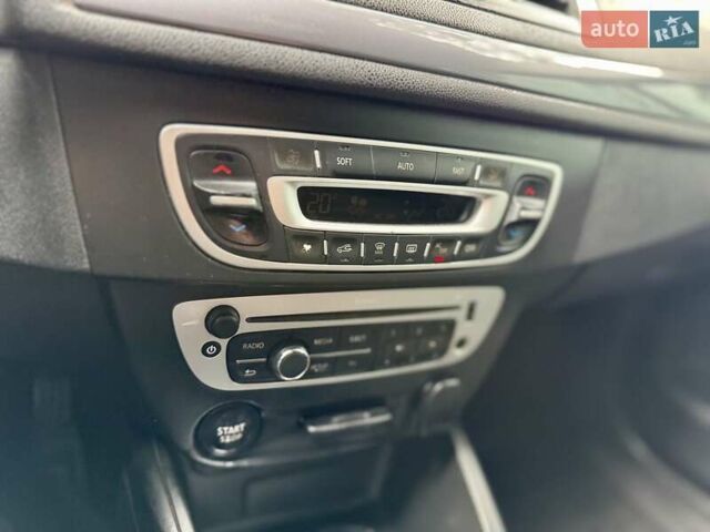 Белый Рено Меган, объемом двигателя 1.5 л и пробегом 205 тыс. км за 6700 $, фото 18 на Automoto.ua