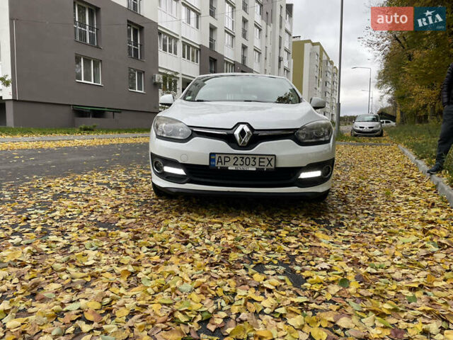 Білий Рено Меган, об'ємом двигуна 1.46 л та пробігом 164 тис. км за 7800 $, фото 6 на Automoto.ua