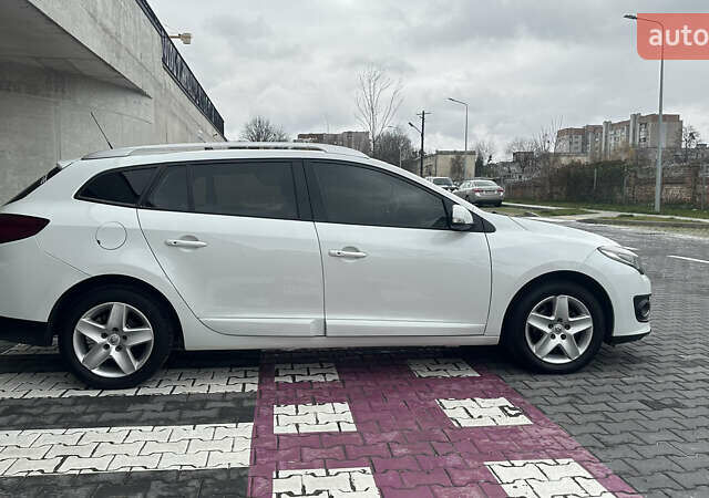 Белый Рено Меган, объемом двигателя 1.46 л и пробегом 320 тыс. км за 7999 $, фото 7 на Automoto.ua