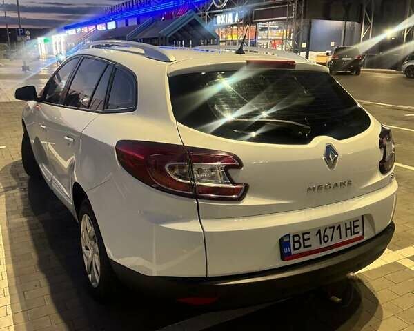 Білий Рено Меган, об'ємом двигуна 1.46 л та пробігом 196 тис. км за 9700 $, фото 14 на Automoto.ua