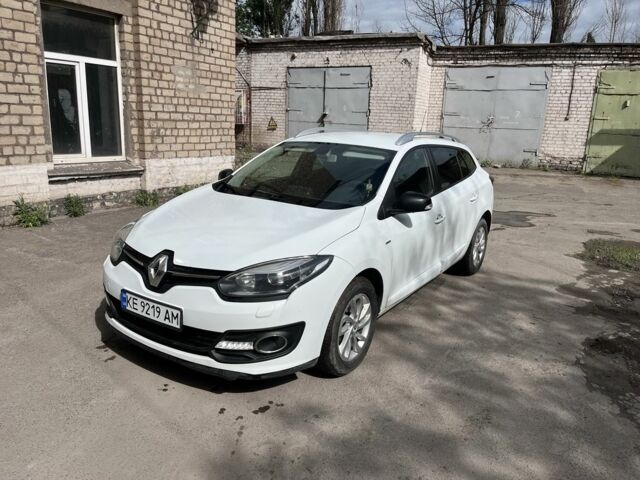 Белый Рено Меган, объемом двигателя 1.5 л и пробегом 325 тыс. км за 8100 $, фото 7 на Automoto.ua
