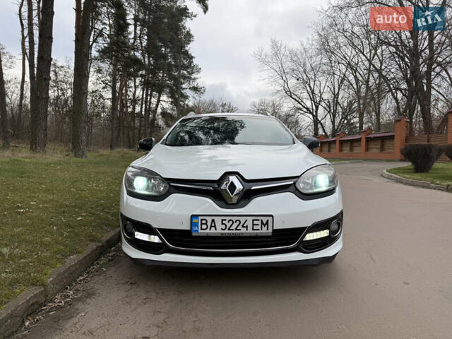 Белый Рено Меган, объемом двигателя 1.6 л и пробегом 246 тыс. км за 9900 $, фото 2 на Automoto.ua