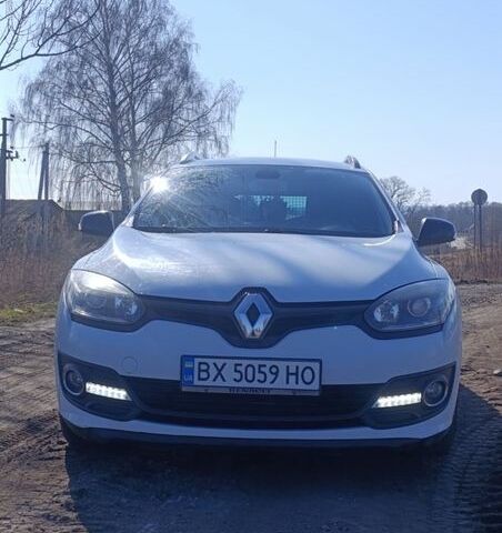 Белый Рено Меган, объемом двигателя 1.46 л и пробегом 269 тыс. км за 8900 $, фото 1 на Automoto.ua