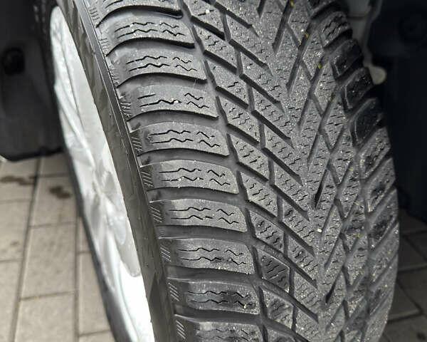 Белый Рено Меган, объемом двигателя 1.5 л и пробегом 278 тыс. км за 8900 $, фото 42 на Automoto.ua