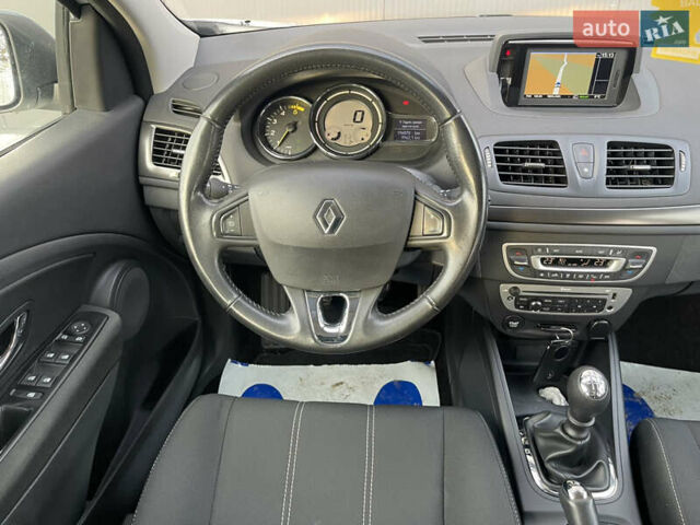 Белый Рено Меган, объемом двигателя 1.5 л и пробегом 197 тыс. км за 8900 $, фото 14 на Automoto.ua
