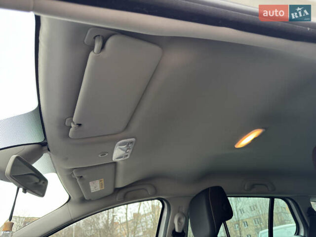 Белый Рено Меган, объемом двигателя 1.5 л и пробегом 278 тыс. км за 8900 $, фото 27 на Automoto.ua