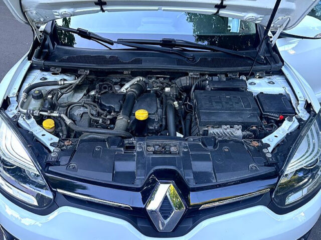 Белый Рено Меган, объемом двигателя 1.5 л и пробегом 198 тыс. км за 9500 $, фото 8 на Automoto.ua