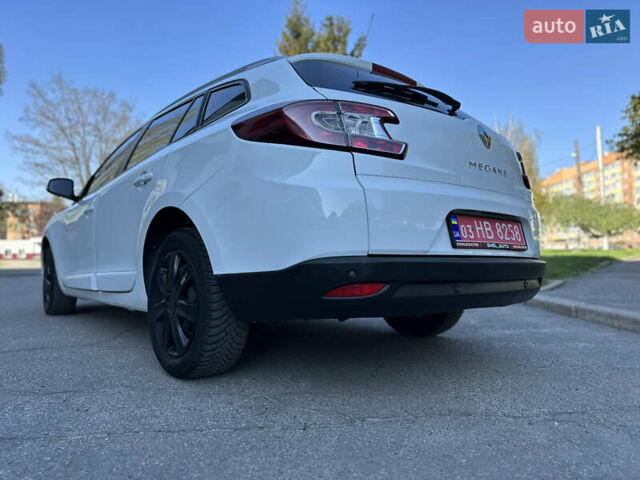 Белый Рено Меган, объемом двигателя 1.5 л и пробегом 165 тыс. км за 9500 $, фото 27 на Automoto.ua