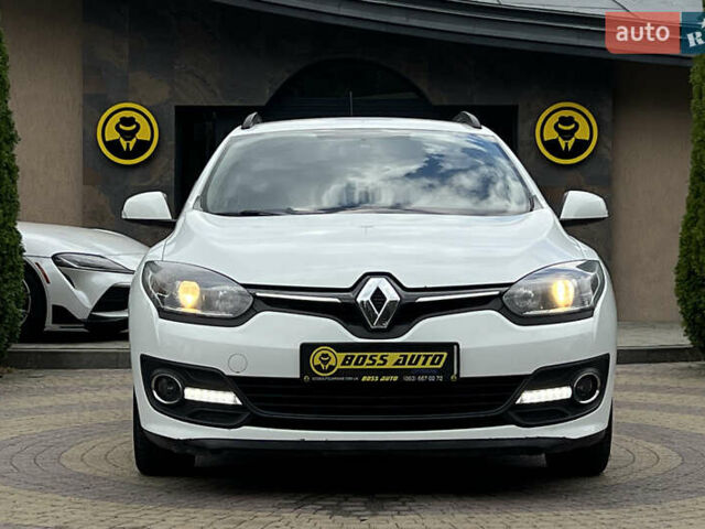 Белый Рено Меган, объемом двигателя 1.46 л и пробегом 243 тыс. км за 8850 $, фото 1 на Automoto.ua