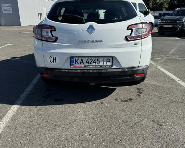 Білий Рено Меган, об'ємом двигуна 1.46 л та пробігом 308 тис. км за 8500 $, фото 1 на Automoto.ua