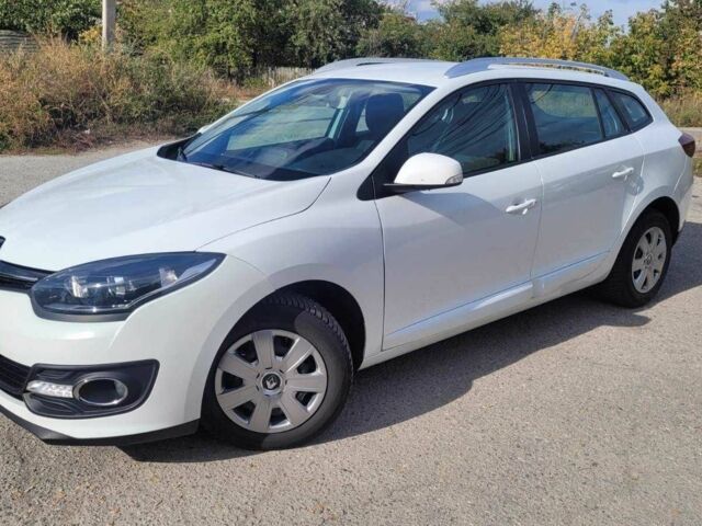 Білий Рено Меган, об'ємом двигуна 1.5 л та пробігом 125 тис. км за 10400 $, фото 2 на Automoto.ua