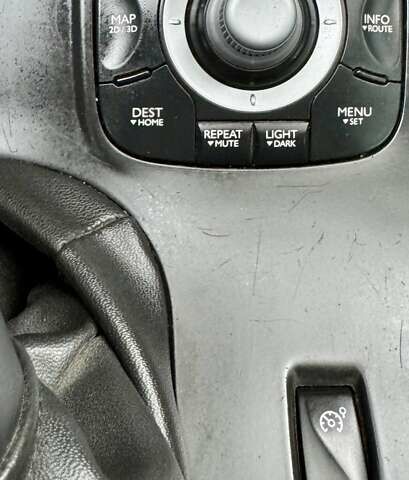 Белый Рено Меган, объемом двигателя 1.5 л и пробегом 205 тыс. км за 6700 $, фото 20 на Automoto.ua