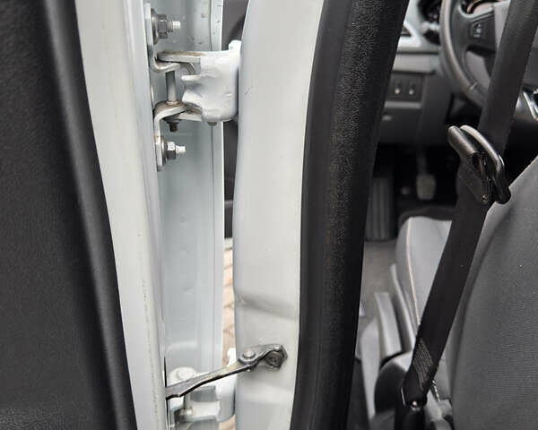 Белый Рено Меган, объемом двигателя 1.5 л и пробегом 278 тыс. км за 8900 $, фото 23 на Automoto.ua