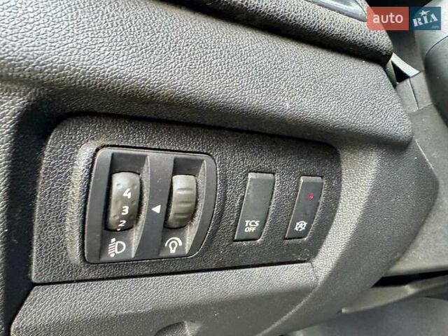 Белый Рено Меган, объемом двигателя 1.5 л и пробегом 205 тыс. км за 6999 $, фото 13 на Automoto.ua