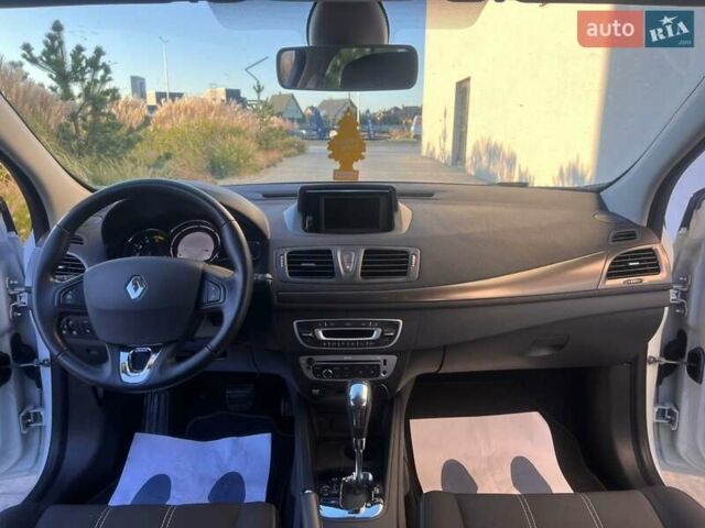 Білий Рено Меган, об'ємом двигуна 1.5 л та пробігом 190 тис. км за 9300 $, фото 17 на Automoto.ua