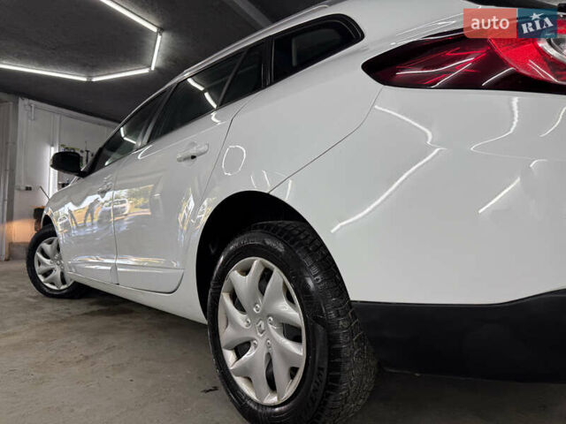Білий Рено Меган, об'ємом двигуна 1.5 л та пробігом 188 тис. км за 8999 $, фото 8 на Automoto.ua
